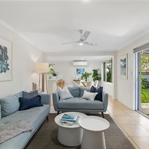 Holiday home Sunshine Coast Beach House - 2 Mins Walk To Beach, Parrearra