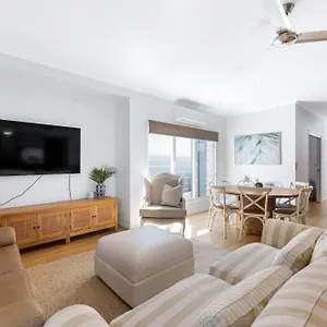 Holiday home Hamptons Manor On The Park, Parrearra
